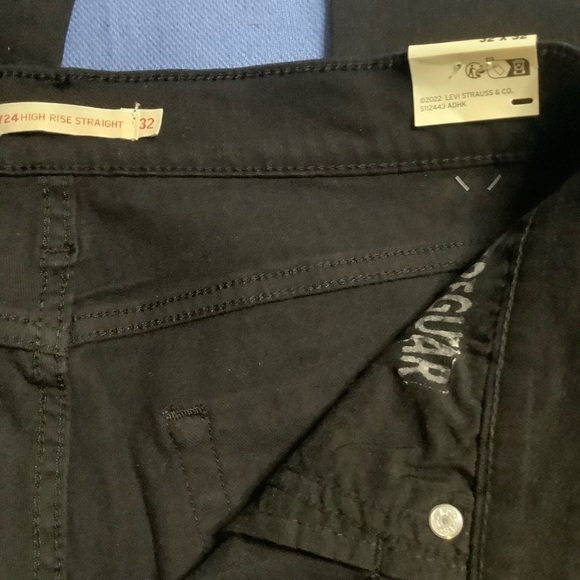 Levi's 724 High-Rise Slim Straight Black Jeans Size 32X32 NWT - Picture 7 of 9